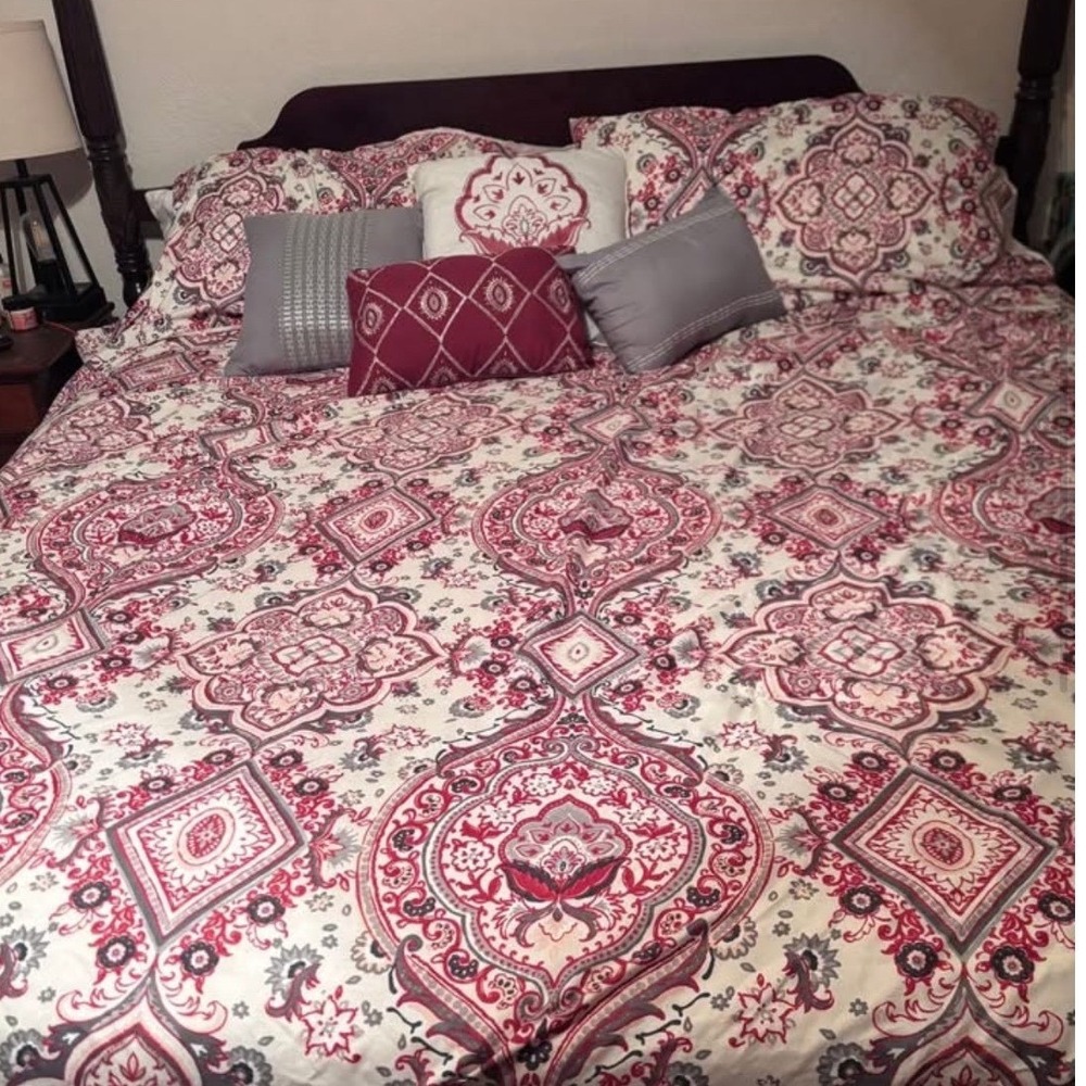 Bedding Red Pink Geometric